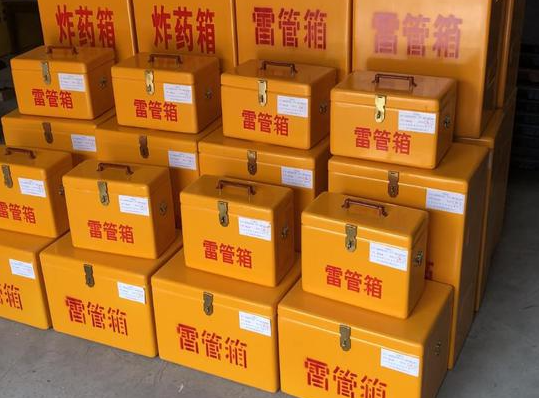 新泰玻璃钢雷管箱的使用寿命一般是多少？