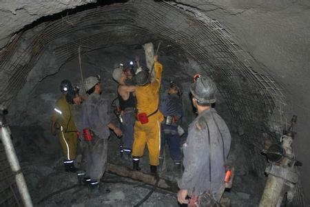 新泰工程爆破中的危险因素分析以及应对工程爆破危险的措施